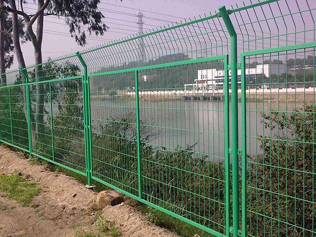 包塑护栏网