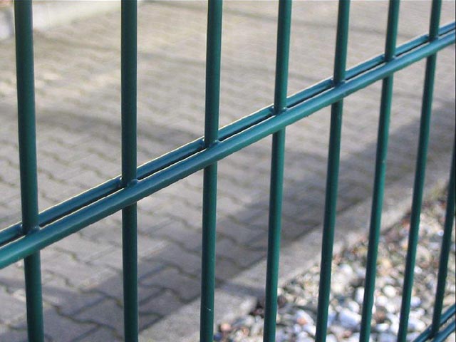 圈山护栏网