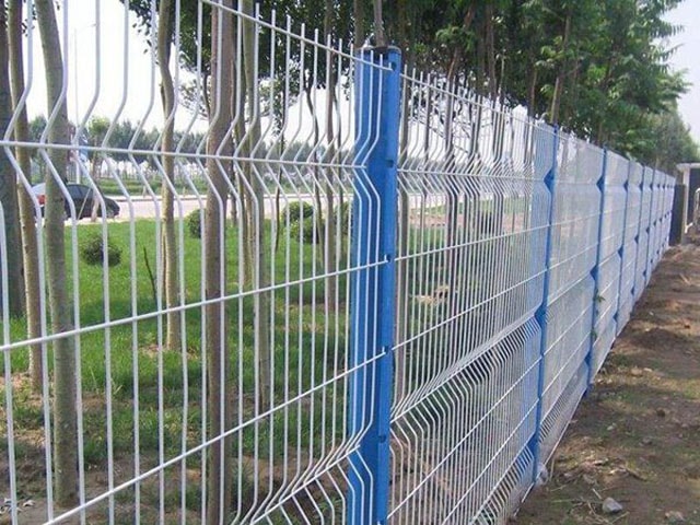 桃型柱护栏网